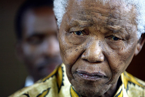 Primeiro presidente negro da frica do Sul, Nelson Mandela, est "muito doente"