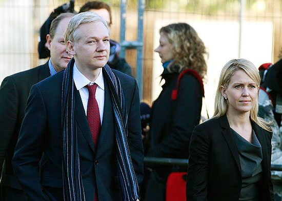 Fundador do WikiLeaks, Julian Assange, chega a tribunal de Londres para segunda audincia de extradio