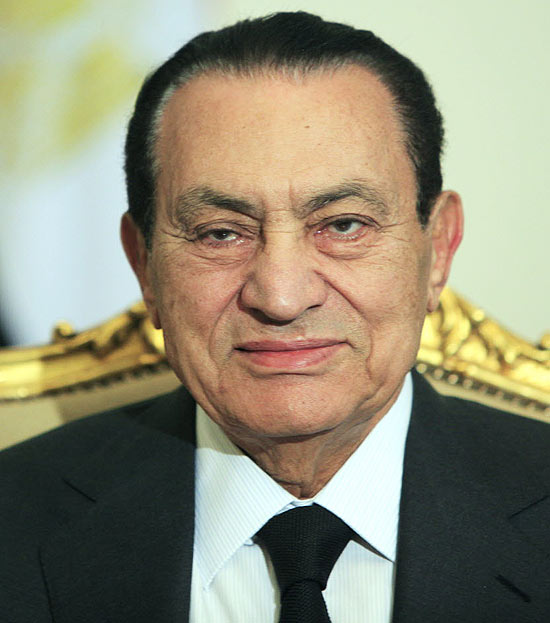 Aos 82 anos, Hosni Mubarak renunciou ao comando do Egito aps trs dcadas  frente da ditadura no pas