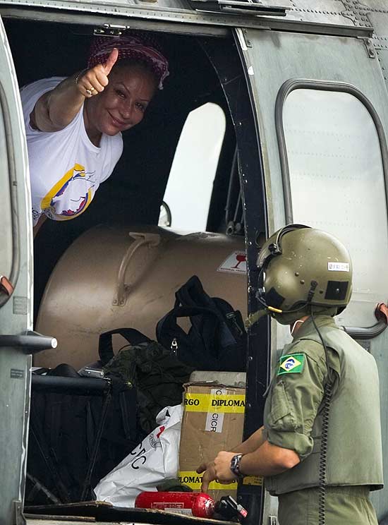 Crdoba aparece ao lado de soldado do Brasil; misso queria resgatar seis refns das Farc at o domingo