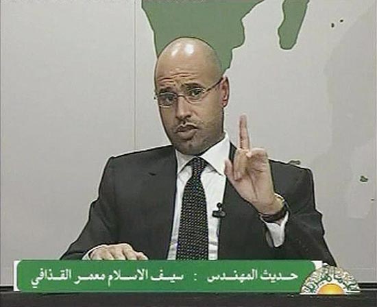 Seif al Islam, filho de Muammar Gaddafi, afirma na TV que pai tem apoio do Exrcito e que lutar at o fim