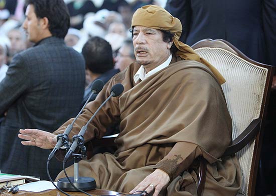 Ditador da Lbia, Muammar Gaddafi em cerimnia para celebrar nascimento de profeta islmico