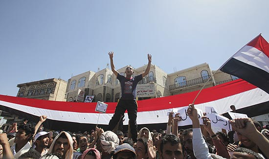 Mundo | Milhares voltam às ruas para protestar contra ditador do Iêmen