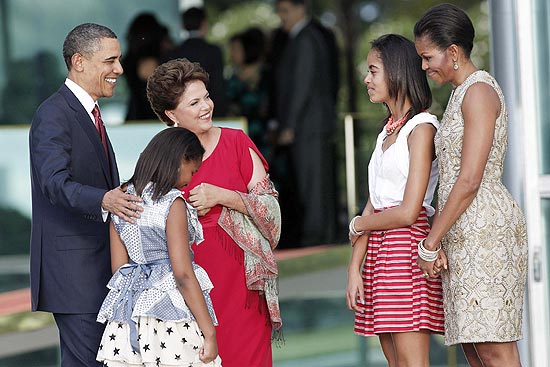 Dilma recebe a família Obama em Brasília durante visita oficial do presidente dos EUA