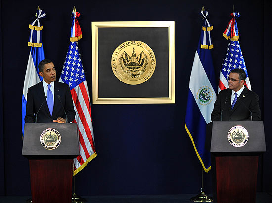 Presidente americano, Barack Obama, durante coletiva de imprensa ao lado de Mauricio Funes