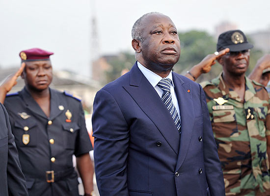 Presidente em exerccio, Laurent Gbabgo, que foi preso por foras da Frana aps invaso de palcio