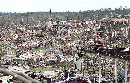 Tornados destroem região de Birmingham, no Alabama; ao menos 220 morreram após dezenas de tempestades