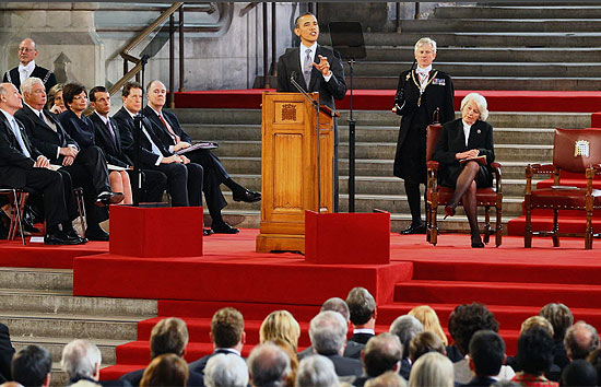 Barack Obama fala aos parlamentares britânicos; presidente americano está em Londres em visita oficial