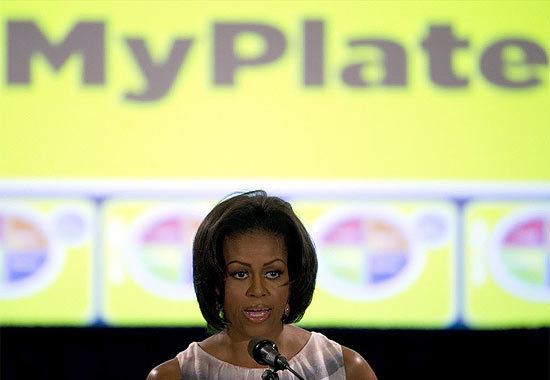 Primeira-dama americana, Michelle Obama, apresenta novas recomendações nutricionais do governo