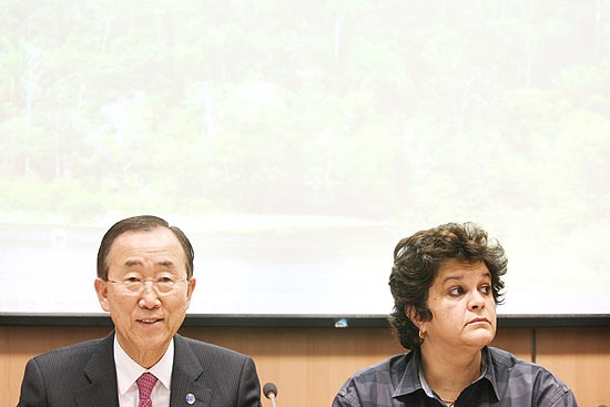 Secretrio Geral da ONU, Ban Ki-moon  recebido pela ministra do Meio Ambiente, Izabella Teixeira