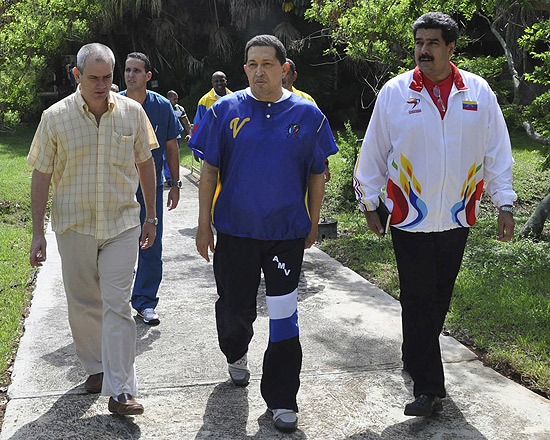 Imprensa oficial cubana divulga fotos de caminhada de Hugo Chvez em roupas esportivas em Havana