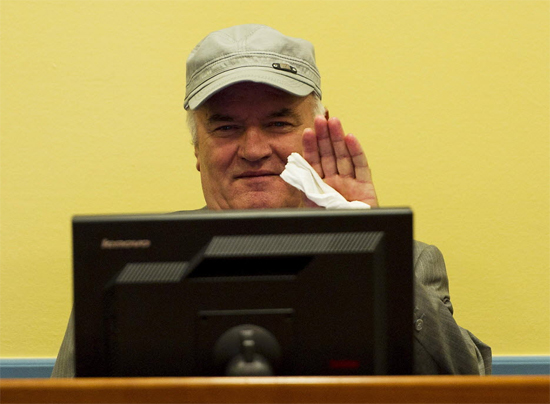 O ex-general servo-bsnio Ratko Mladic comparece a sua segunda audincia em tribunal de guerra em Haia