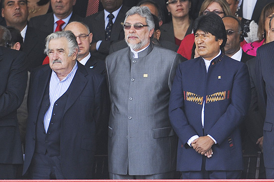 Presidente do Uruguai, José Mujica, presidente do Paraguai, Fernando Lugo, e presidente da Bolívia, Evo Morales, durante a celebração