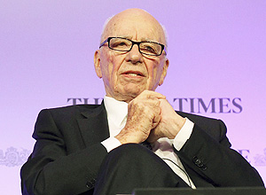 O magnata australiano Rupert Murdoch é o dono do conglomerado de mídia do qual faz parte o tabloide "News of the World"