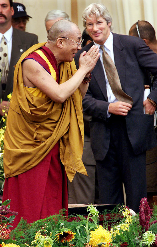 Dalai-lama, à direita, aparece com Richard Gere em um evento em Nova York (EUA)