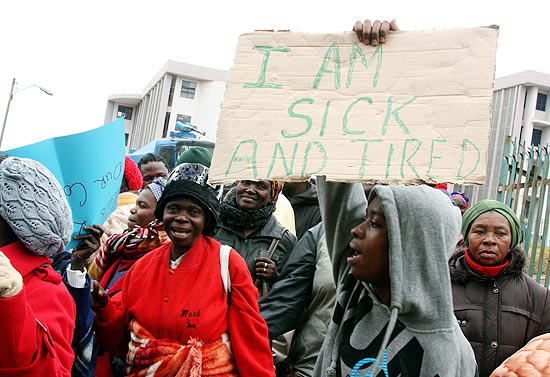 Manifestantes saram s ruas da Suazilndia para protestar contra crise econmica e falta de medicamentos