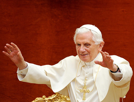 Papa Bento 16 foi denunciado para o Tribunal Penal Internaiconal por crimes contra humanidade