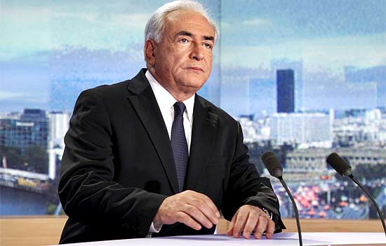 Dominique Strauss-Kahn participa de entrevista à TV francesa TF1 após surgimento dos escândalos sexuais