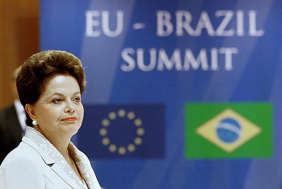 Dilma Rousseff participa de Cúpula com União Europeia e ajuda do Brasil para enfrentar a crise