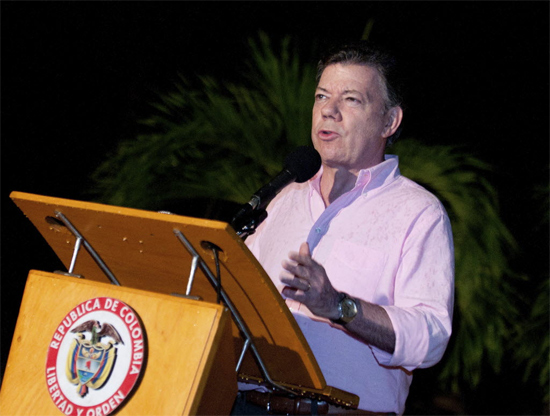 O presidente da Colômbia, Juan Manuel Santos, durante pronunciamento neste sábado
