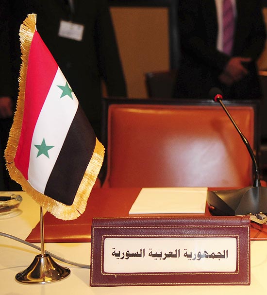 Assento do ministro das Relações Exteriores da Síria fica vazio durante encontro da Liga Árabe