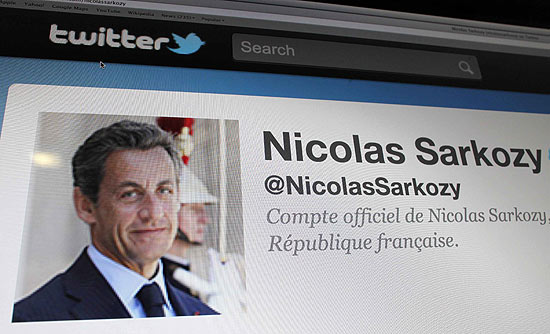 Pgina de Sarkozy no Twitter anunciou pronuciamento onde presidente declarou que disputar reeleio