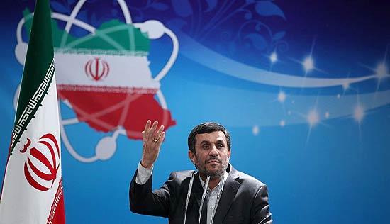 Ahmadinejad diz que programa nuclear do Irã continuará, mesmo com pressão estrangeira