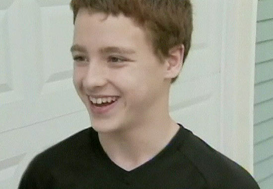 Jeremy Wuitschick, 13, assumiu o controle de um ônibus desgovernado após convulsão de motorista, em Fife (Washington, EUA)