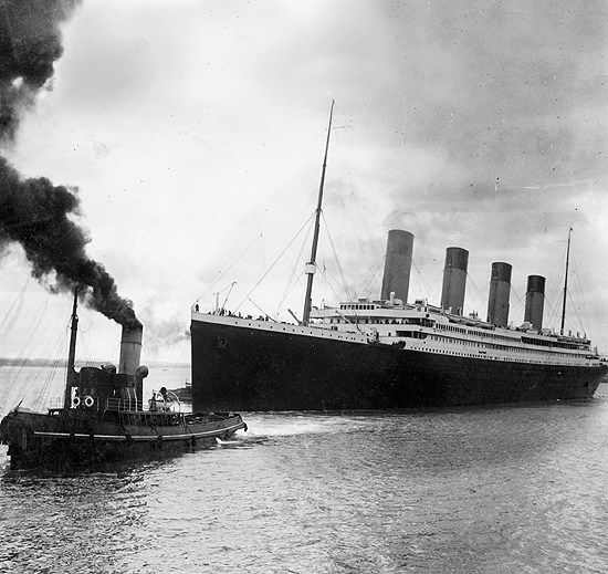 O Titanic original, que naufragou em abril de 1912; uma verso moderna do navio ser construda