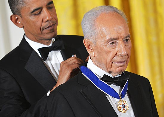 Obama entrega a Medalha Presidencial da Liberdade ao presidente de Israel, Shimon Peres, nesta quarta-feira