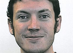 Retrato de James Holmes, 24, o suspeito de ser o atirador que matou 12 pessoas e feriu dezenas nos EUA