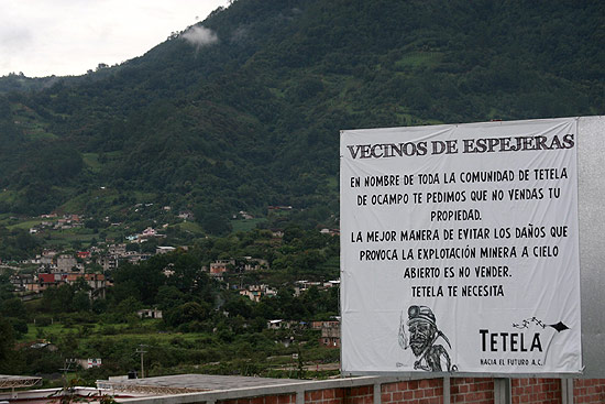 Tetela de Ocampo, em Puebla (México), protesta contra a mineradora de Slim, a Frisco, que explorará a região