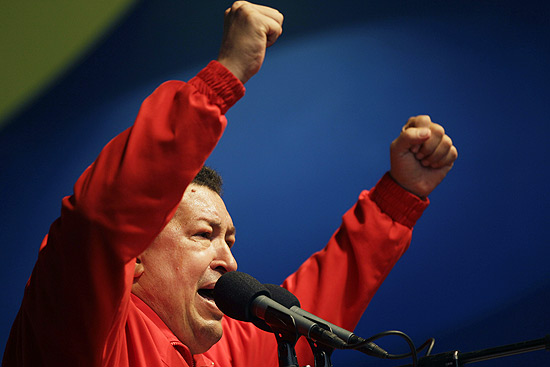 O presidente venezuelano Hugo Chvez durante ato de campanha em Antimano, distrito de Caracas, na Venezuela