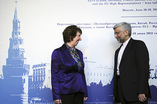 A chefe da poltica externa da Unio Europeia, Catherine Ashton, e o negociador iraniano Saeed Jalili