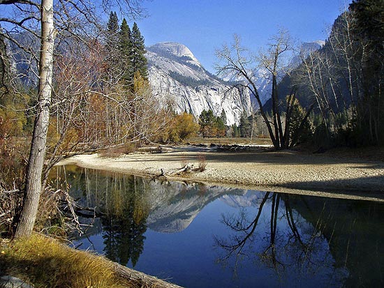 O Parque Nacional de Yosemite, no Estado da Califrnia, nos EUA; local permanece aberto aos turistas
