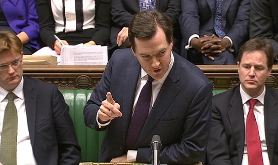O ministro britnico das Finanas, George Osborne, anuncia medidas de austeridade no Parlamento britnico