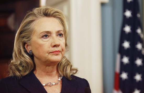 Hillary Clinton, a secretária de Estado dos EUA, se recupera em casa após concussão ocorrida em 7 de dezembro