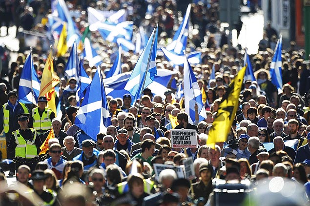 Protesto pró-independência em Edimburgo, na Escócia; país do Reino Unido decidirá sobre emancipação em 2014