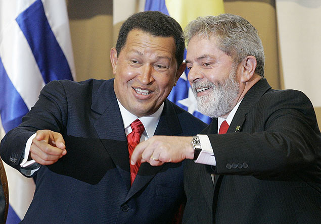 Chávez e Lula em 2006, na Bolívia 