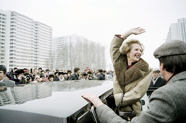 Thatcher cumprimenta moscovitas em viagem oficial  Unio Sovitica