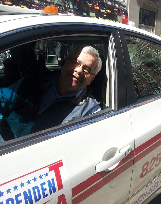 Carlos Budrewicz, taxista brasileiro em Boston