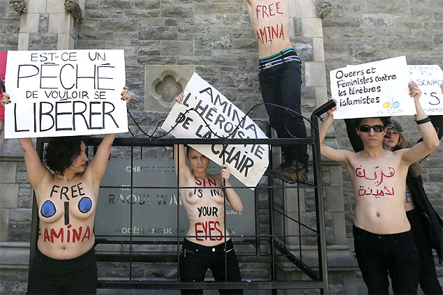 Ativistas do Femen demonstram apoio a Tyler em Montréal, no Canadá