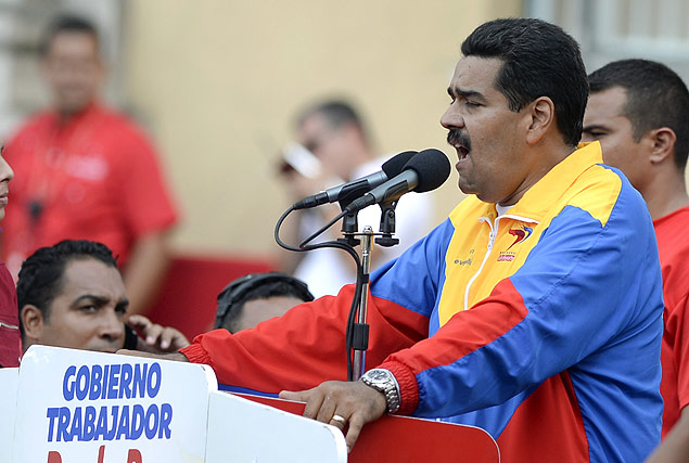 Maduro discursa em evento do Dia do Trabalho em Caracas