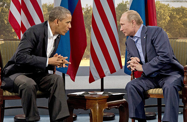 Obama e Putin, em reunião em junho, na Irlanda do Norte; americano cancela reunião com russo por asilo a Snowden