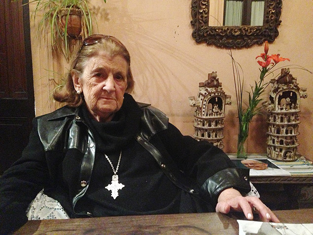 Clelia Luro de Podest, 87, em sua casa no bairro de Caballito, em Buenos Aires