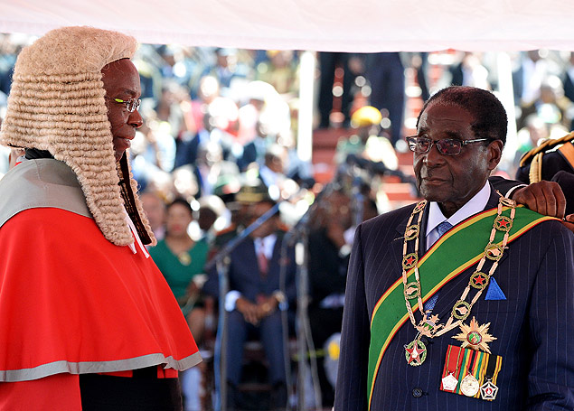 Ditador do Zimbbue, Robert Mugabe, se prepara para assumir stimo mandato em cerimnia com 60 mil seguidores em Harare