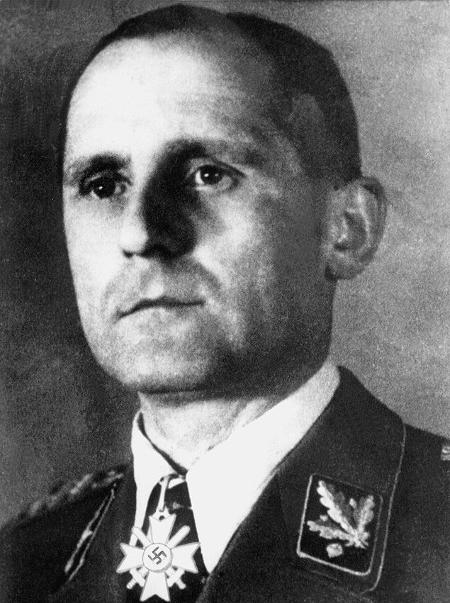 Heinrich Mller, chefe da Gestapo.