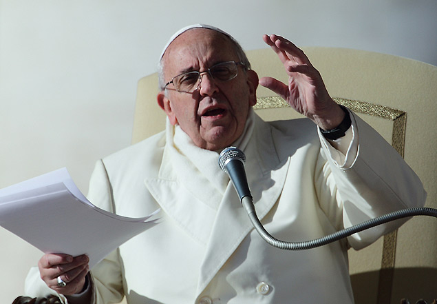 Papa Francisco, na audiência semanal desta quarta (11); em mensagem de fim de ano, pontífice ataca salários milionários