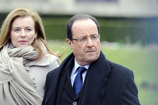 Franois Hollande e Valerie Trierweiler, sua companheira, em foto de abril de 2013, na capital francesa