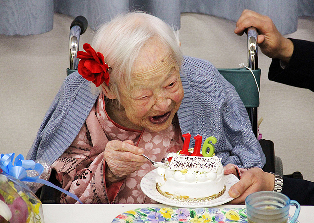 Misao Okawa, a mulher mais velha do mundo, completa 116 anos no asilo onde vive em Osaka, no Japo